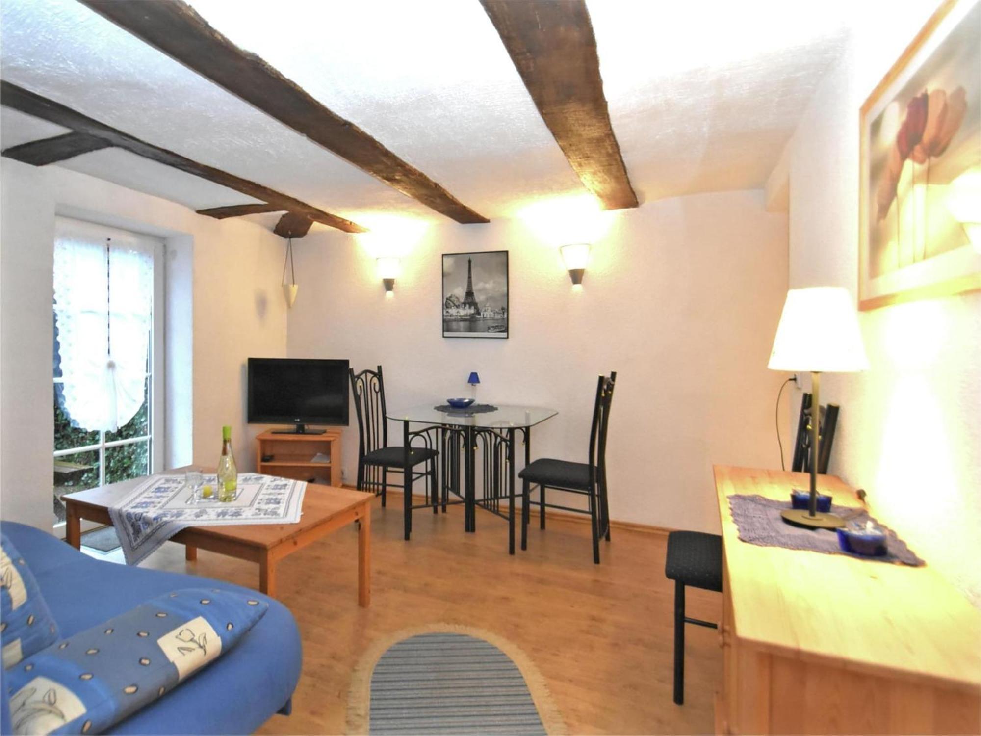 Small Apartment In Hesse With Terrace And Garden Frielendorf ภายนอก รูปภาพ