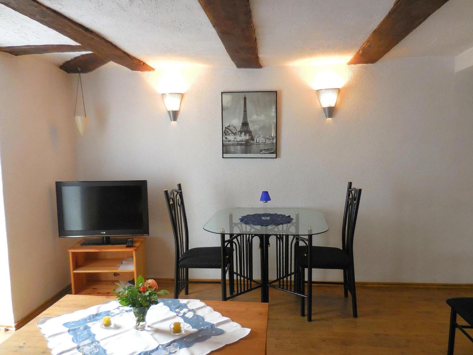 Small Apartment In Hesse With Terrace And Garden Frielendorf ภายนอก รูปภาพ