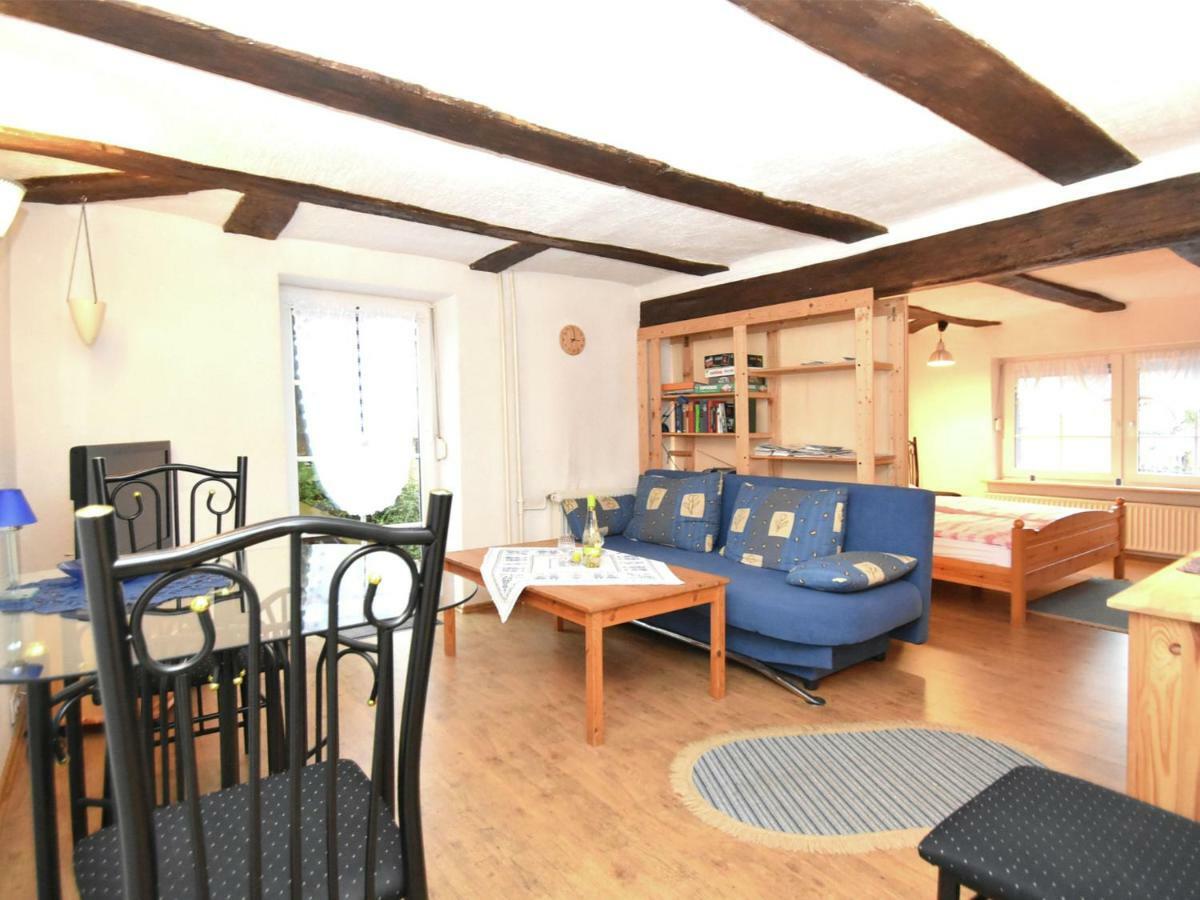 Small Apartment In Hesse With Terrace And Garden Frielendorf ภายนอก รูปภาพ